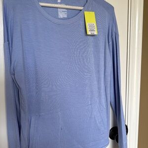 Long sleeve thin sweatshirt, super comfy